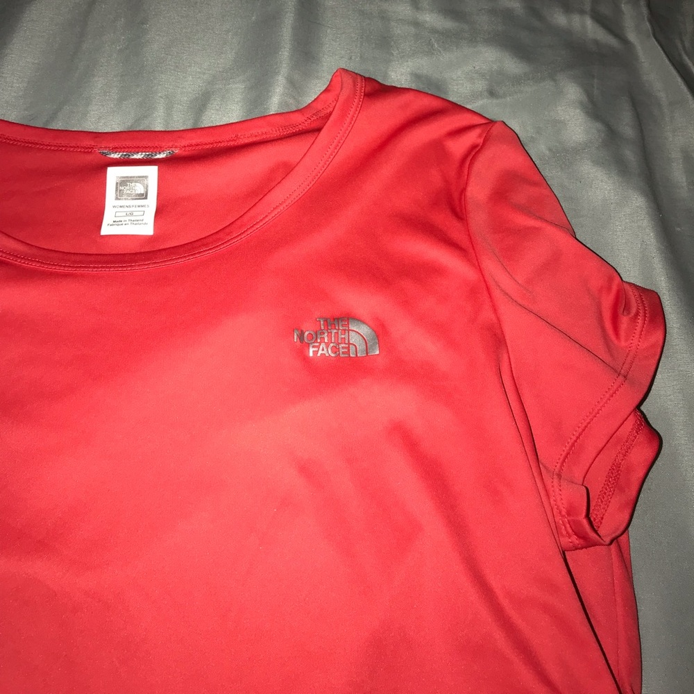 workout shirt